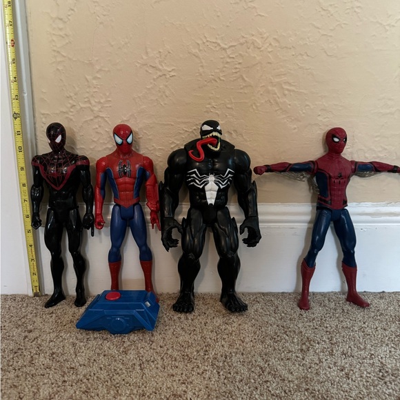 HUGE LOT of 25 Action Figures GUC - Picture 3 of 10